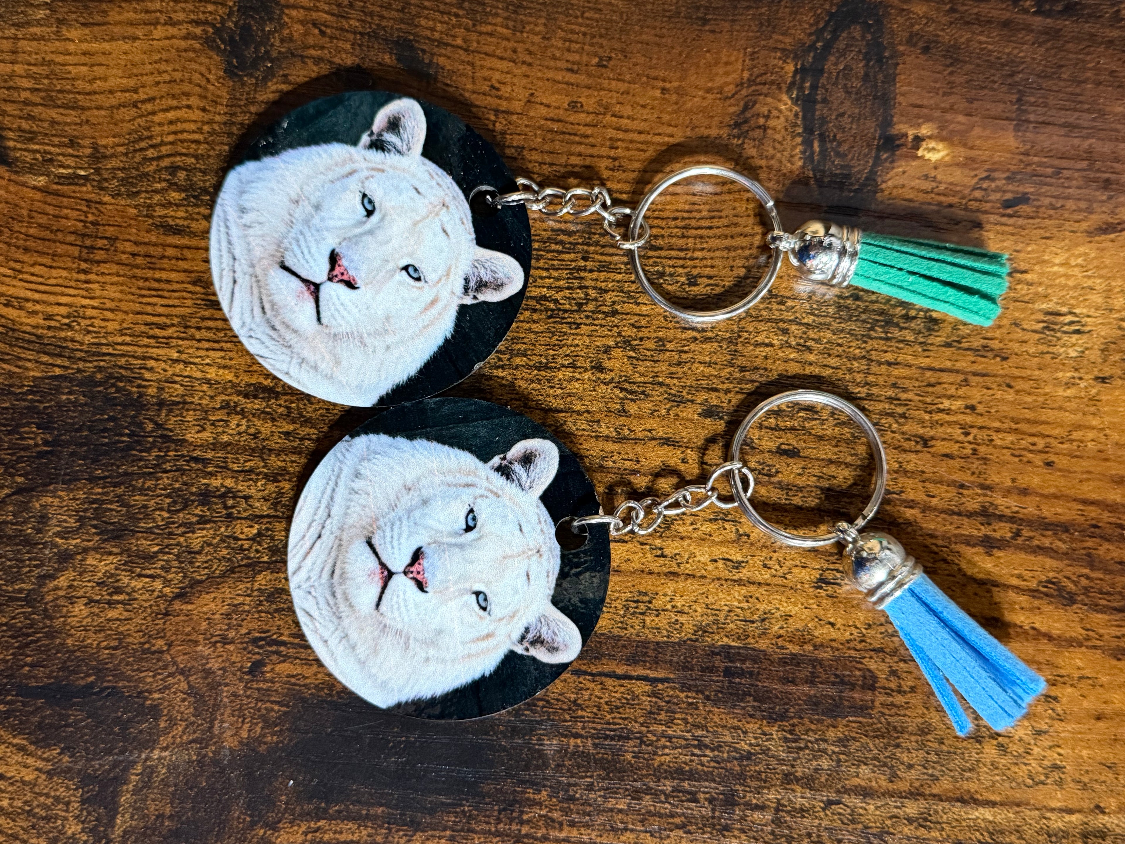Sweet Ginger Two Sided Keychain 🐯🤍