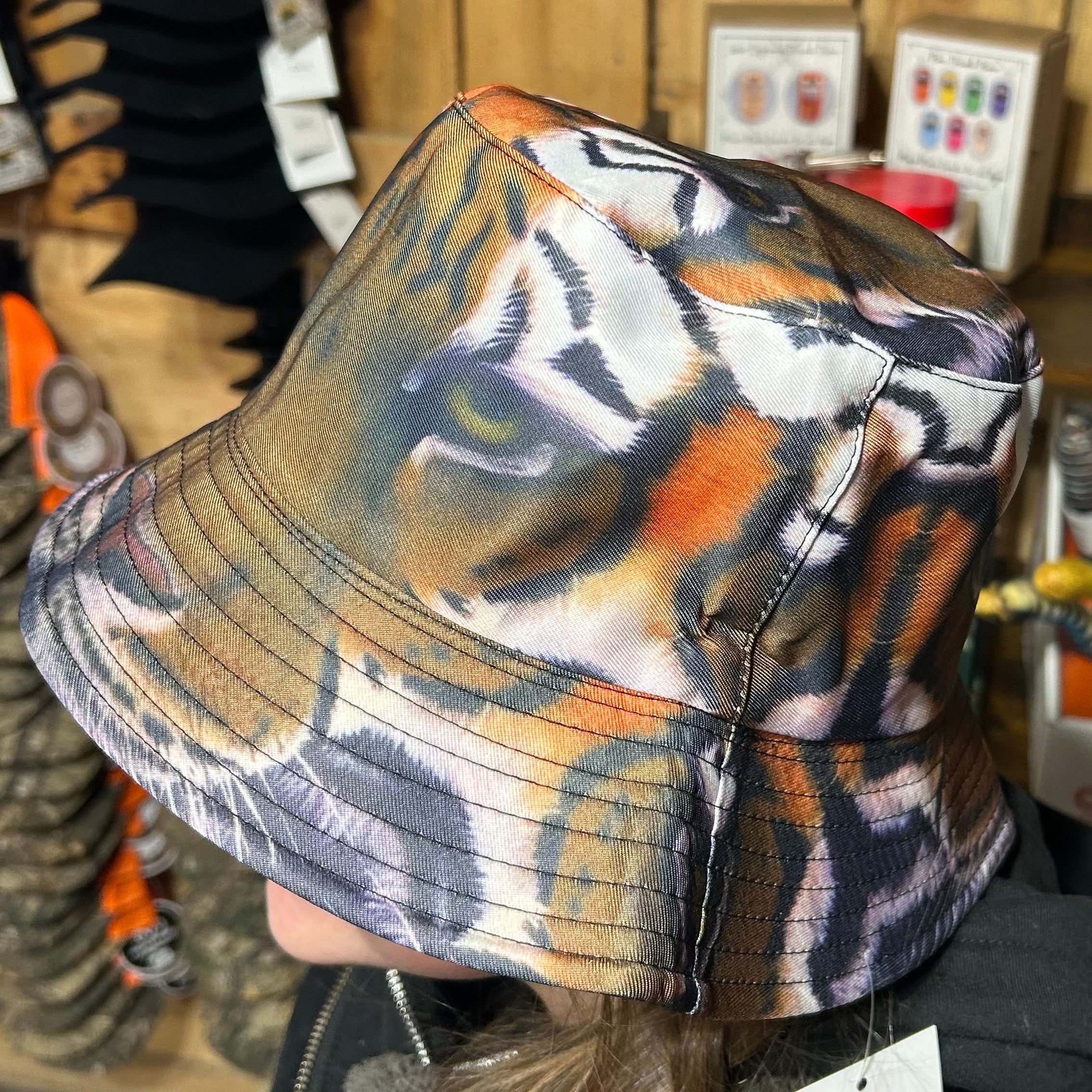 Tiger bucket hat